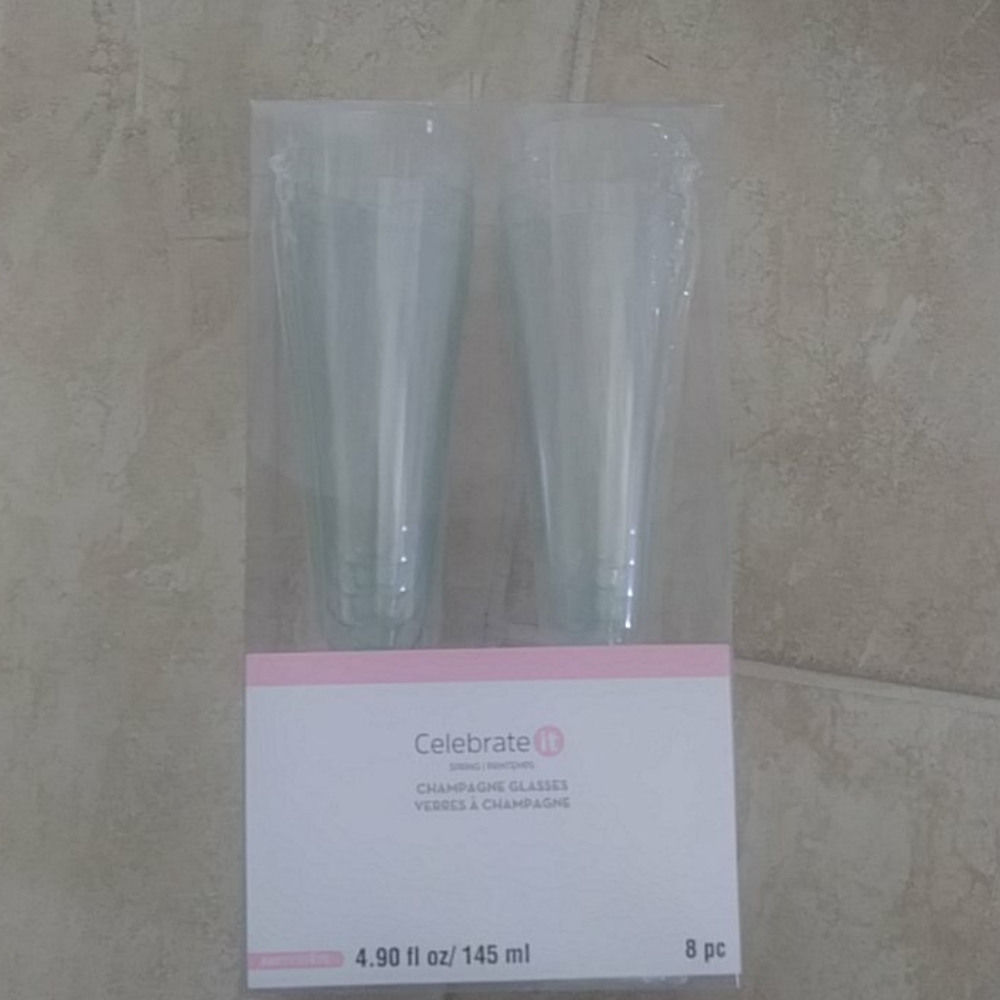 Celebrate it plastic champagne glasses